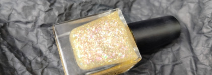 Праздник на кончиках пальцев 2: лак Tips Sparkler Holiday