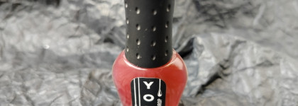 Red wine week: маникюр в корейском стиле с лаком YOLO Jelly Drop #162