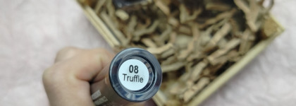 "Черничное" комбо для губ: Luxvisage Lip Tint Aqua Gel #08 Truffel и Beauty Bomb Cyberbomb Dirty Lick Lip Gloss #03 Gamma-red