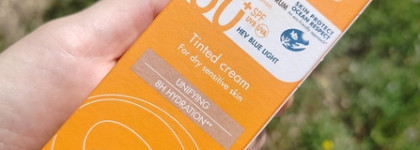 Тонирующий солнцезащитный крем Avene Eau Thermale Very High Protection Tinted Cream SPF 50+