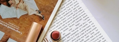 Матовая помада Uvinion в универсальном оттенке Sophie - российский знаменитый аналог оттенку Pillow Talk