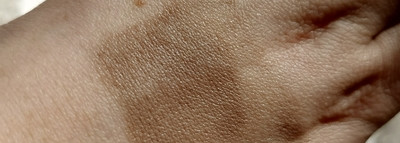 Бронзер Essence жидкий Baby Got Bronze liquid bronzer в оттенке №1 - спасибо, но нет