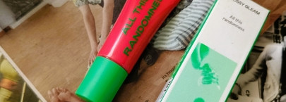 Блеск для губ Rad Glossy Glem в оттенке 004: такого не должно быть на рынке