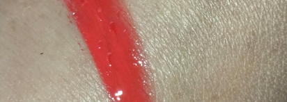 Блеск для губ Rad Glossy Glem в оттенке 004: такого не должно быть на рынке