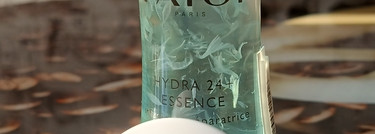 Payot Hydra 24+ Essence - практически мгновенное увлажнение