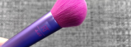 Пушистость: Real Techniques afterglow feeling flushed blush brush № 449