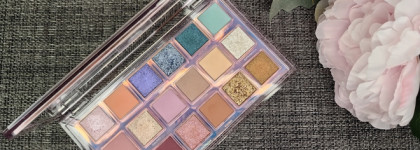 Я разочарована: Huda Beauty Mercury Retrograde Eyeshadow Palette