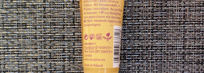 Essence Juicy Bomb Lipgloss в оттенке Fresh Banana