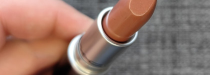 MAC Amplified Lipstick в оттенке Half 'N Half