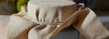 Ароматическая натуральная свеча "Табак и ваниль" от Uvinion