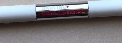 Жидкие тени-глиттер Darling soul sisters в оттенке 03- праздник к нам приходит