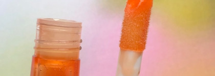 Любителям меда: масло для губ Essence Hydra Kiss Lip Oil в оттенке 02 Honey, honey