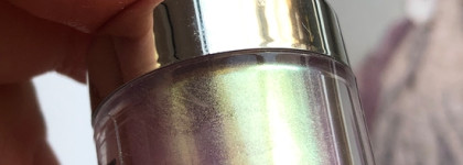 Симпатичный весенний дуохром: тени Ашера в оттенке 196 «Дама в камелиях»