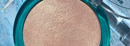 Приятно удивлена! Дуохромный хайлайтер Beauty Bomb Highlighter Eternal Moon Light в оттенке 01