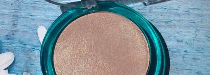 Приятно удивлена! Дуохромный хайлайтер Beauty Bomb Highlighter Eternal Moon Light в оттенке 01