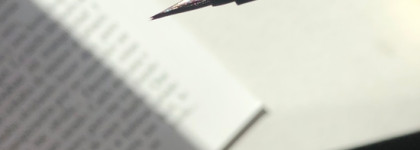 Благородный винный: подводка Be Nuage Ultimate Waterproof Liquid Eyeliner в оттенке Burgundy