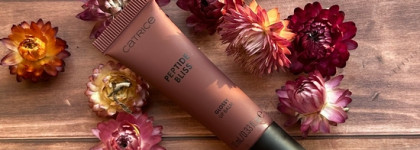 Желейные губы с новым пептидным бальзамом Catrice Peptide Bliss Glossy Lip Balm в оттенке 050