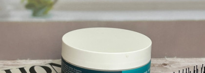 Подойдёт ли маска Frndly Beauty Revitalizing Hair Mask вьющимся и пористым волосам?