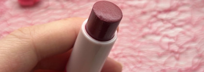 Рабочая гигиеничка с цветом: A’pieu Color Balm в оттенке 02 Plum