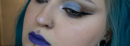 Jeffree Star Cosmetics Velvet Trap Lipstick (Throwing Up Cereal) - необычная фиолетовая помада