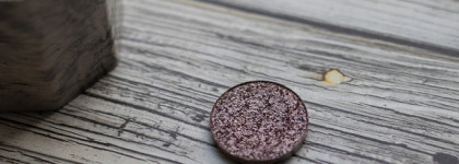 Bernovich Galaxy L06 - самые новогодние голографические тени