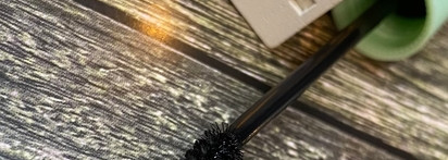 Бесполезная покупка. Love Generation fixing brow gel i'm strong