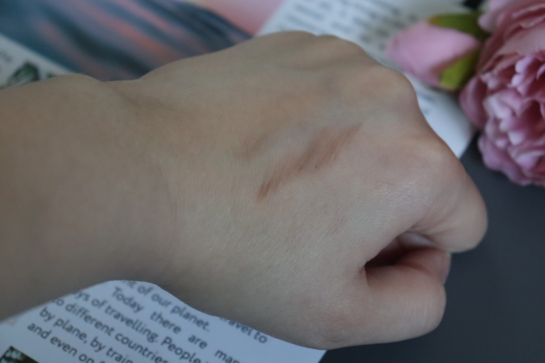 Двусторонний продукт для бровей BEAUTY BOMB CRIME SCENE DO NOT CROSS