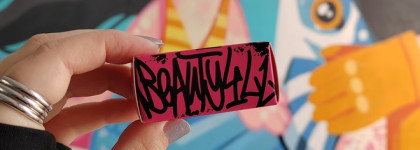 Сложно, но можно: блеск для губ Ne Blednaya By Gev Mua Wetkisses в оттенке Dirty