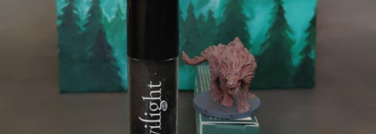 Сумеречное масло для губ Colourpop x Twilight Lux Lip Oil Team Jacob