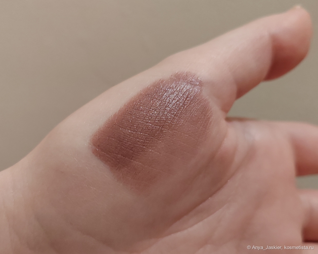 теплый искусственный свет