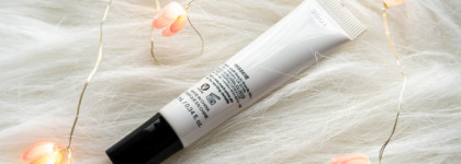 Рекомендовали, и я попробовала. База под тени Wet N Wild Megalast Eyeshadow Primer