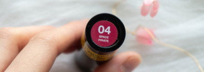 Горячая нюдовая новинка: Beauty Bomb Glittercrime Glitter Lipstick 04 Space Pirat