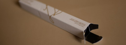 Консилер дороже золота: Lisa Eldridge Pinpoint® Concealer Micro Correcting Pencil в оттенке 4