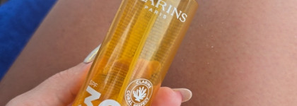 Открытие года: Лучшее Солнцезащитное масло от Clarins для тела и волос SPF 30 Huile Solaire Embellisante, усиливающее оттенок загара