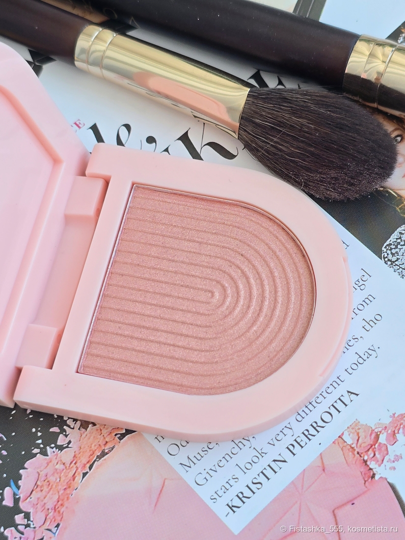 Пудровые румяна Сashmere Blush от Stellary2 Pink Pleasure — розовый