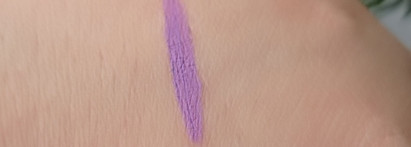 Estrade Color Fantasy: яркие подводки для небанальных стрелок в оттенках 04 и 05