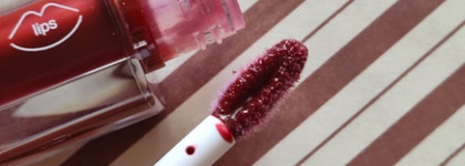 Красный — цвет опасный: Divage Butter Gloss liquid lipstick в оттенке 08