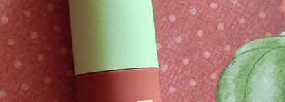 Губы цвета кленового листика: LAF Miss your kiss Lipstick в оттенке 09 и Lip pencil в оттенке 08