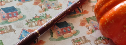 Vivienne sabo Liner Virtuose Kajal в оттенке 03: бордовая прелесть