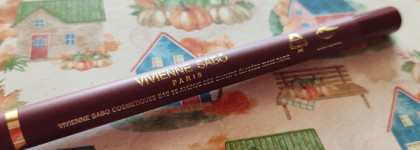 Vivienne sabo Liner Virtuose Kajal в оттенке 03: бордовая прелесть