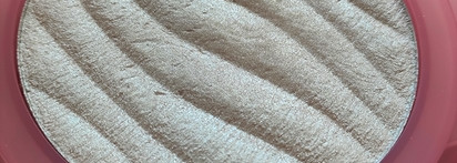 B.colour Professional Capsule Face/Body Highlighter 02: наделал шуму оправдано