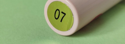 Свои губы, только сочнее с блеском для губ Paradiso Relouis 07