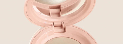 Catrice Pearlfection Highlighter C01 — лучший хайлайтер 2025 года в бюджетном сегменте