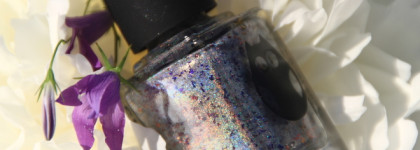 Праздничный голографик и нюд с изюмом в одном флаконе: Anna Gorelova by Dance Legend №92 Адамант