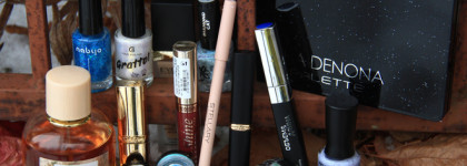 Итоги осени 2025: серый-зелёный, голография и "а где Ваша помада?"