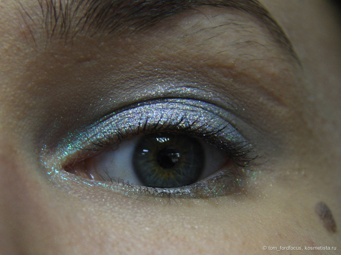 Леденящая субстанция в уголке, на подвижном - Белый шум