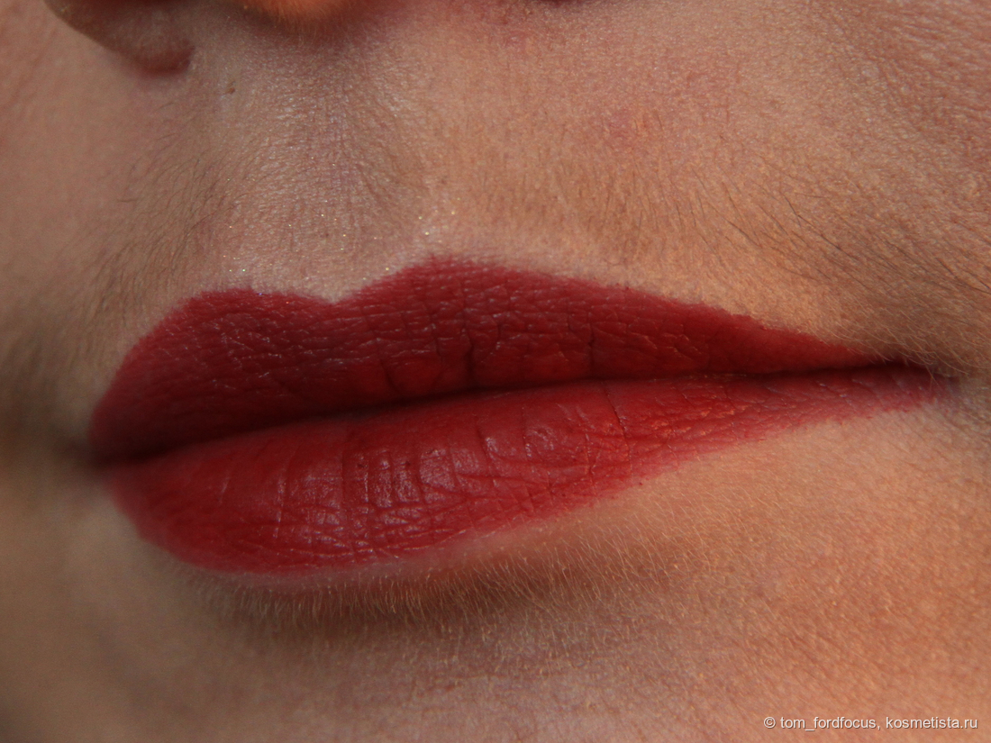 Макро, дневной свет. На этом фото цвет максимально близкий к реальному