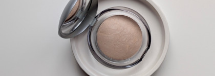 Хвалить тебя или ругать? Компактная запеченная пудра Pupa Luminys Baked Face Powder в оттенке 05 Amberlight