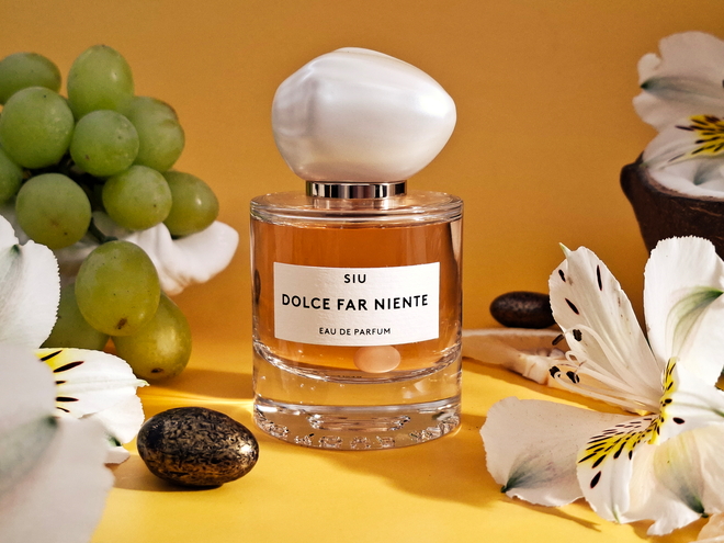 Siu Eau de Parfum Dolce Far Niente. Кокосовое молоко, морская вода, круизное путешествие во флаконе с жемчужиной
