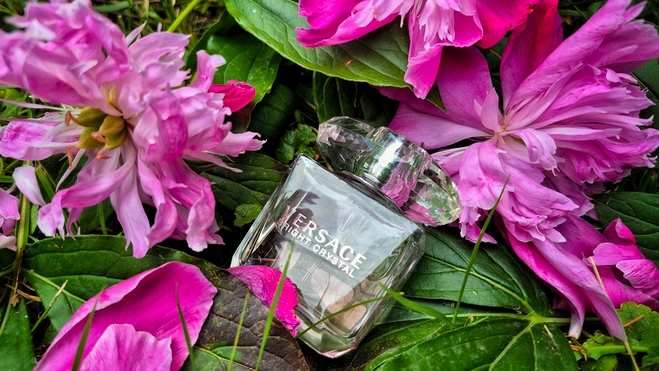 Лучший парфюм этого лета Versace Bright Crystal eau de toilette